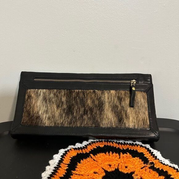Hare + Hart leather and calf hair clutch - Picture 2 of 6